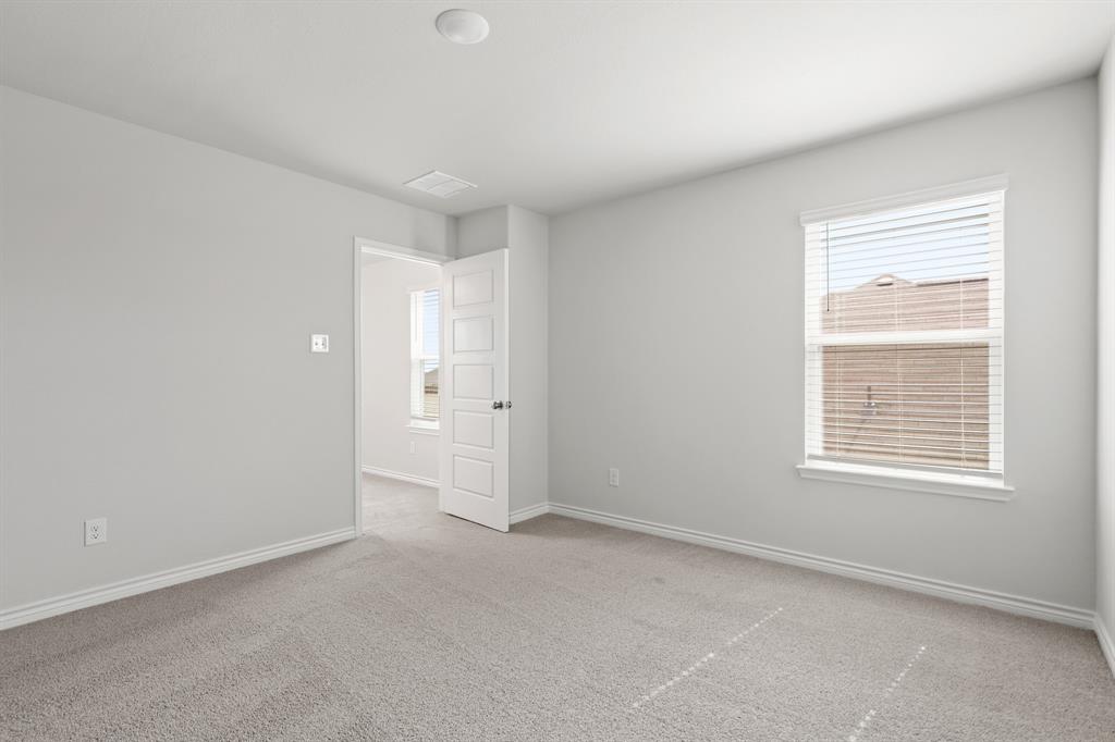 10021 Freighter Trail Fort Worth, TX 76131 - Photo 14 of 23