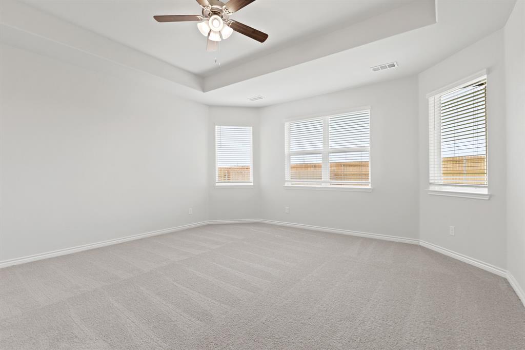 10021 Freighter Trail Fort Worth, TX 76131 - Photo 8 of 23