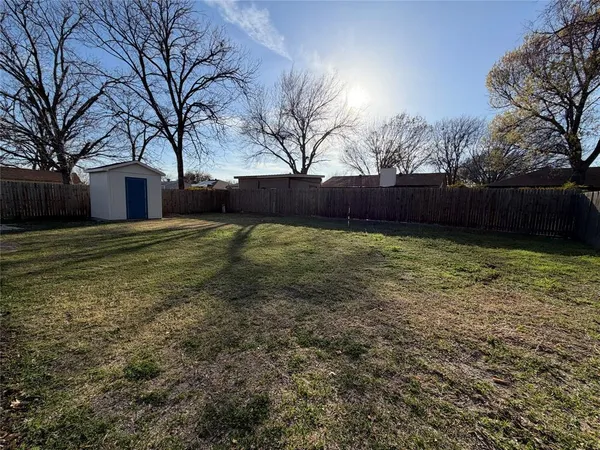 $2,095 | 420 Opal Street, Saginaw, TX 76179