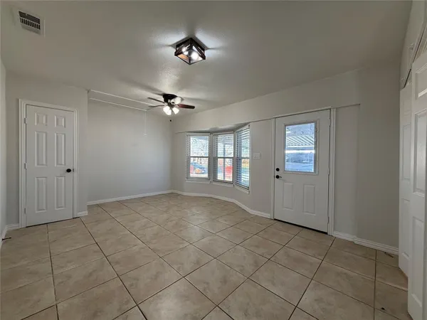 $2,095 | 420 Opal Street, Saginaw, TX 76179