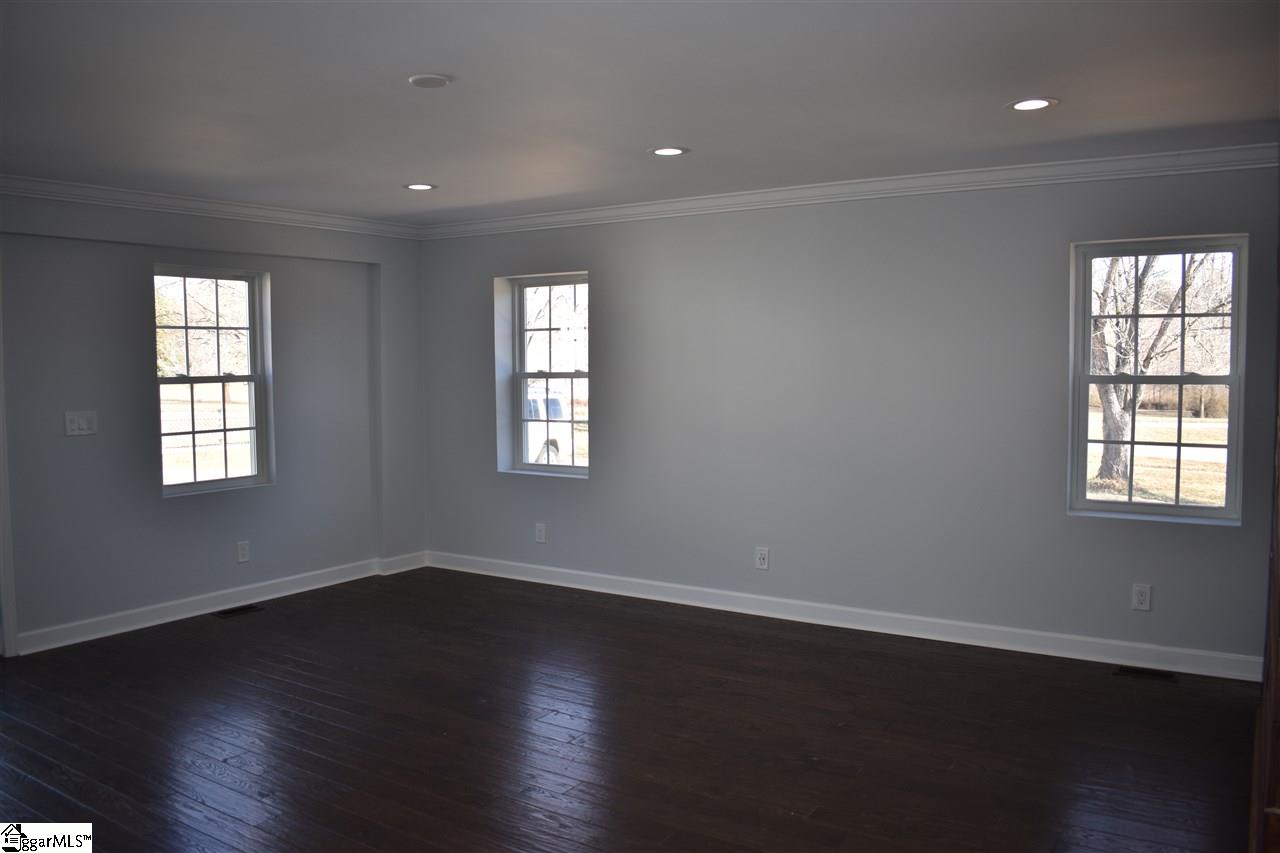 213 Nottingham Way Easley, SC 29640 - Photo 11 of 36