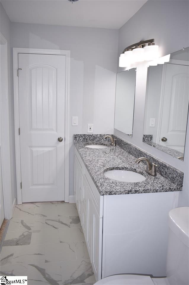 213 Nottingham Way Easley, SC 29640 - Photo 18 of 36
