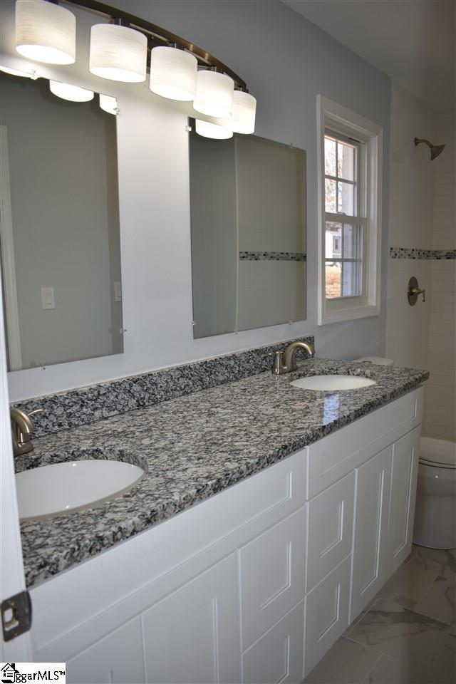 213 Nottingham Way Easley, SC 29640 - Photo 19 of 36