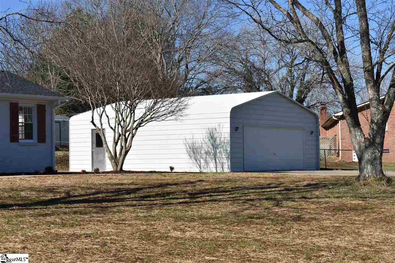 213 Nottingham Way Easley, SC 29640 - Photo 26 of 36
