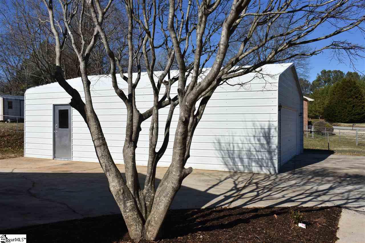 213 Nottingham Way Easley, SC 29640 - Photo 28 of 36