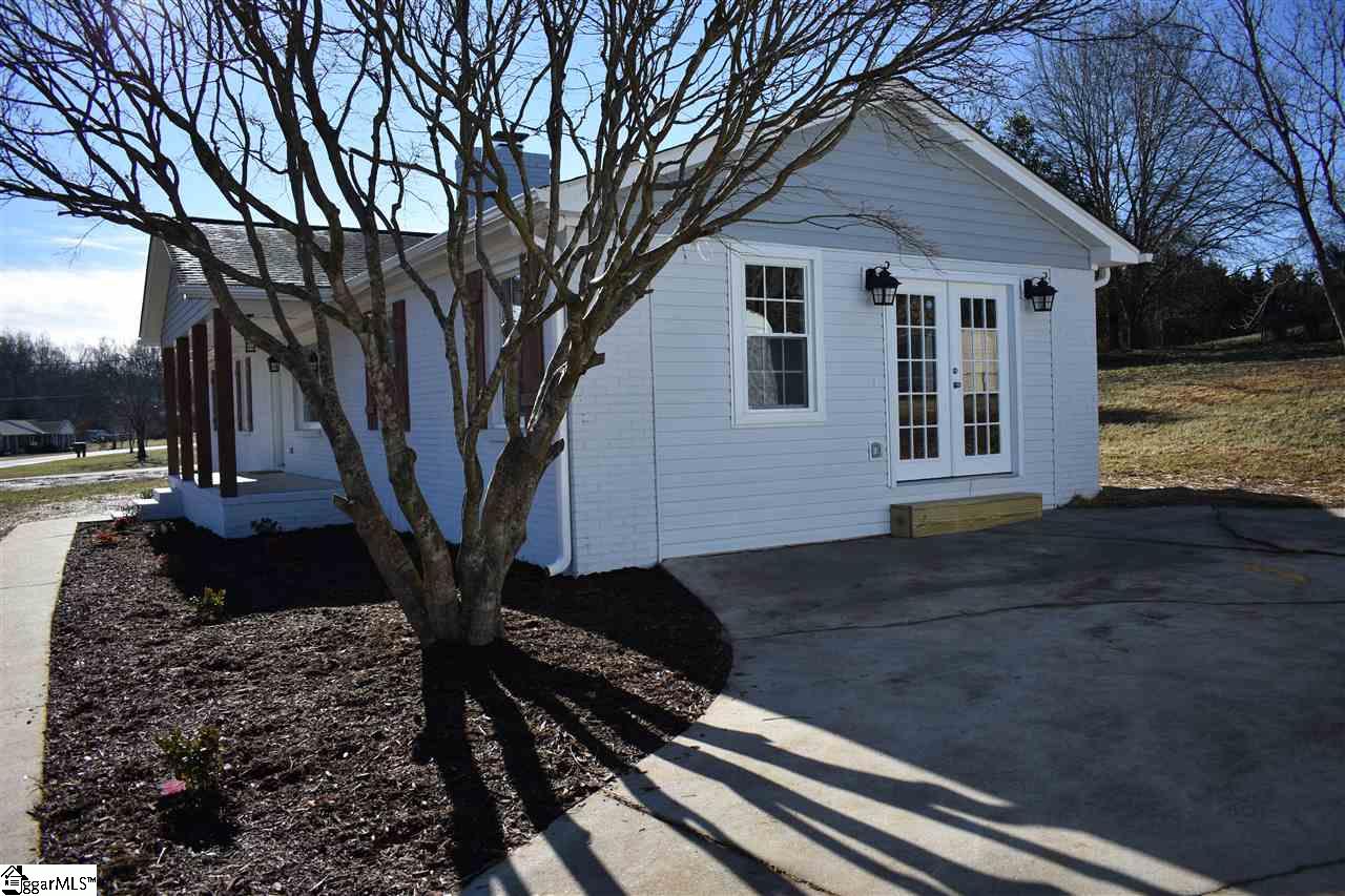 213 Nottingham Way Easley, SC 29640 - Photo 34 of 36