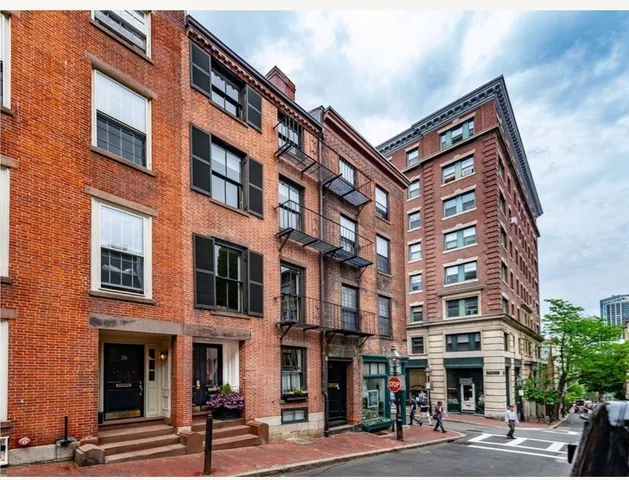 a view of a entryway door of the house