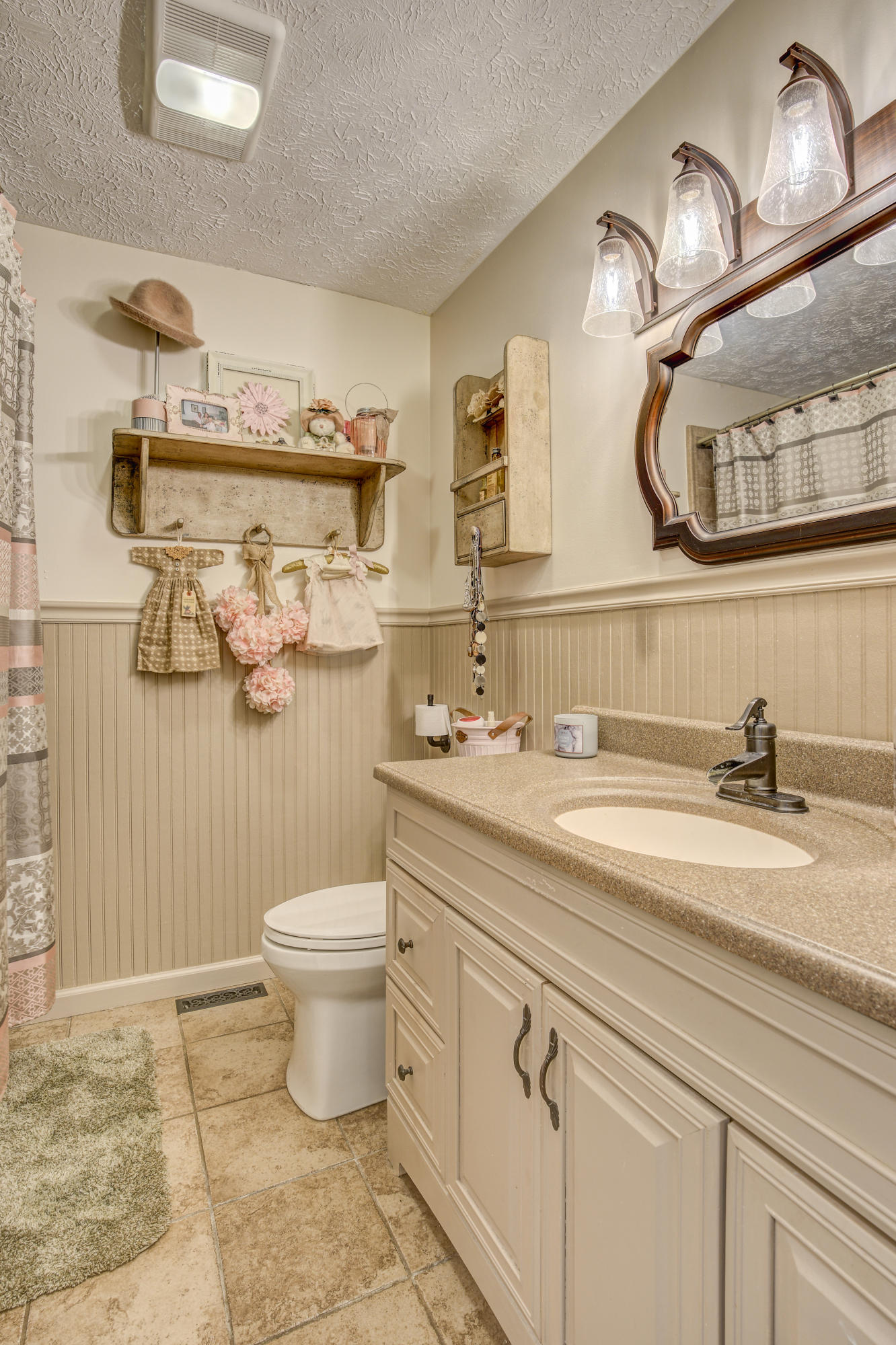 3220 Knob Creek Road Gray, TN 37615 - Photo 25 of 64 Hall bath