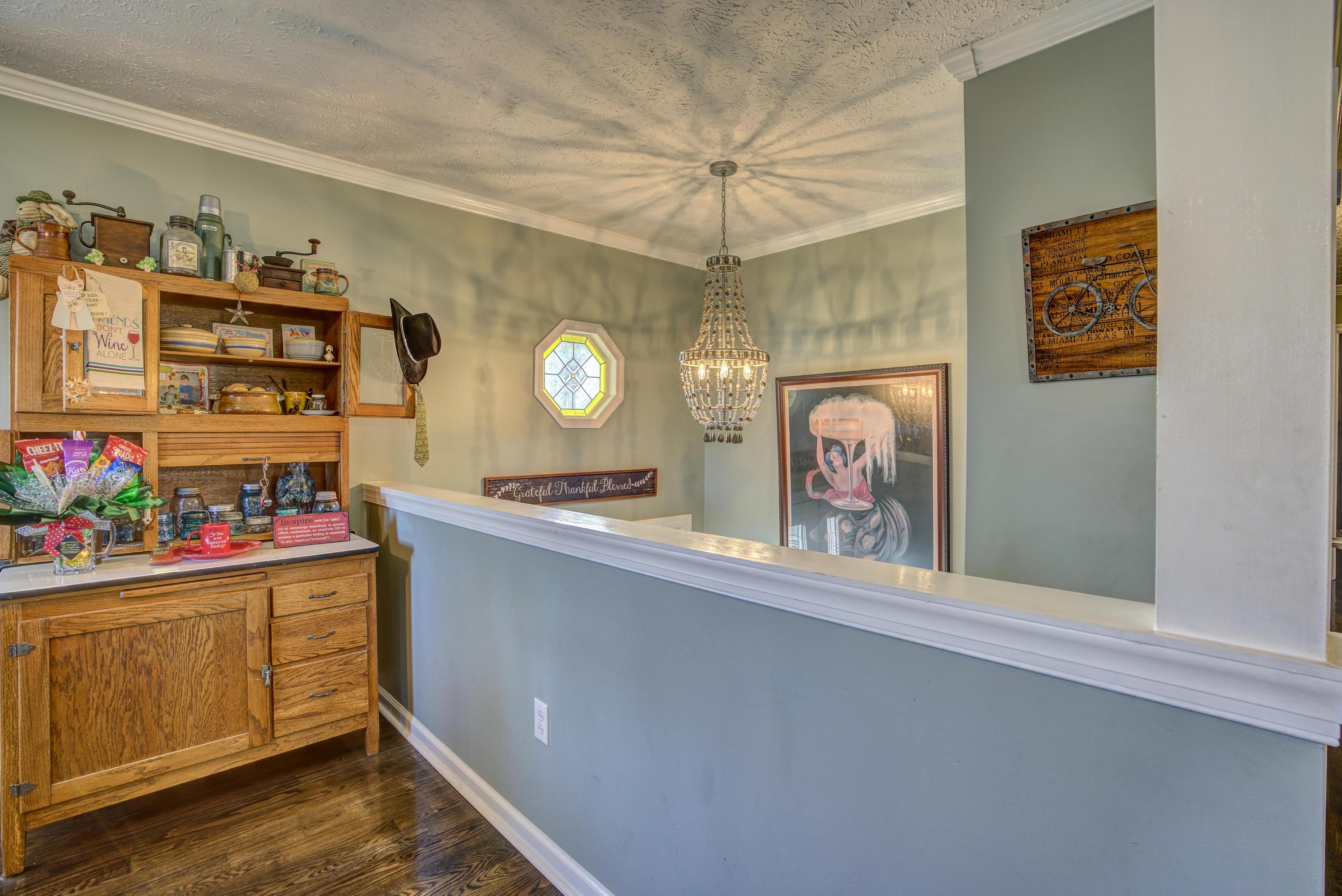 3220 Knob Creek Road Gray, TN 37615 - Photo 35 of 64 Foyer light