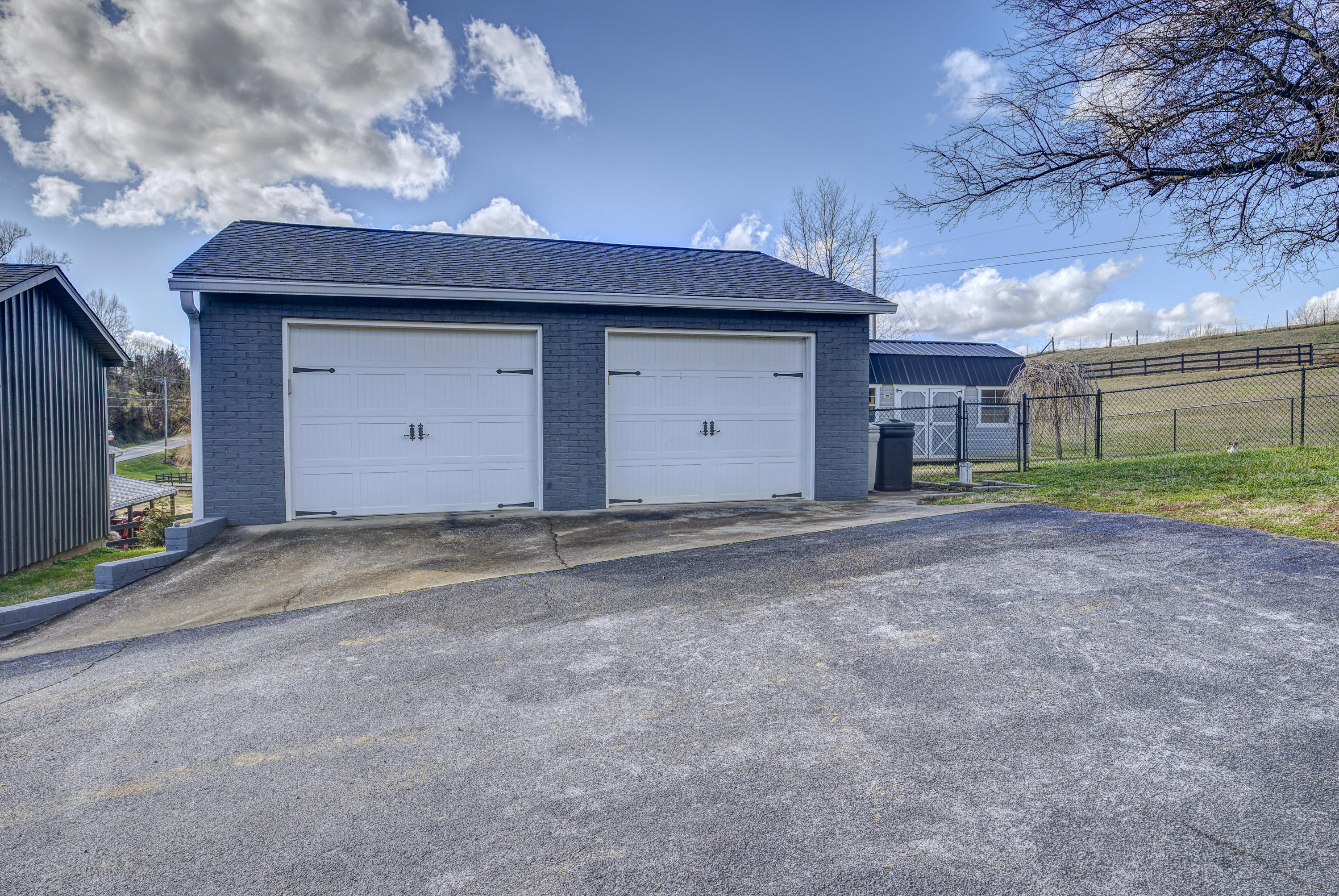 3220 Knob Creek Road Gray, TN 37615 - Photo 54 of 64 Detached garage