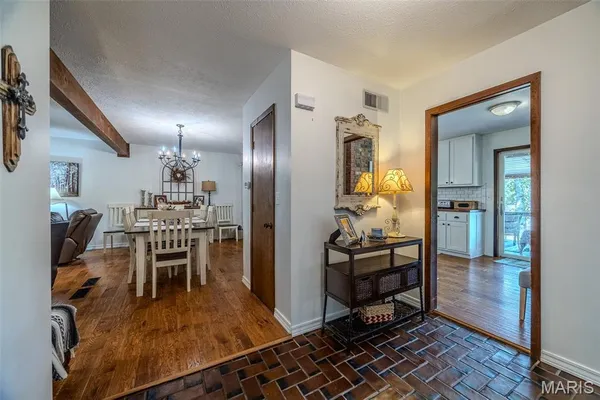 $650,000 | 14675 Edison Road, Lebanon, MO 65536