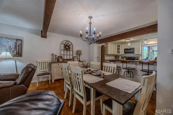 $650,000 | 14675 Edison Road, Lebanon, MO 65536
