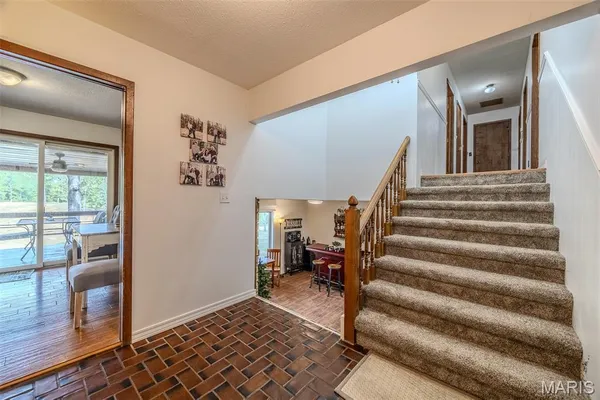 $650,000 | 14675 Edison Road, Lebanon, MO 65536