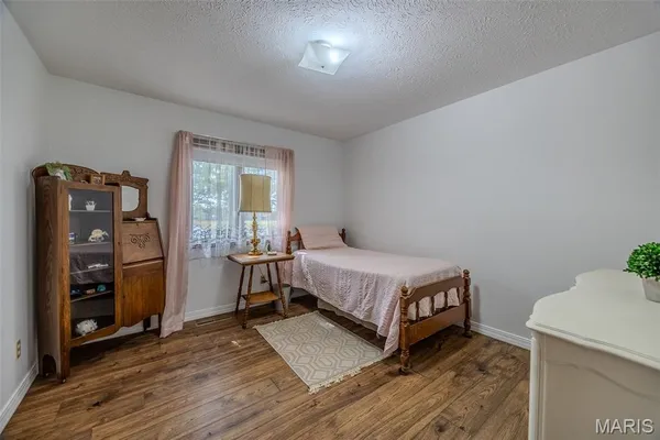 $650,000 | 14675 Edison Road, Lebanon, MO 65536