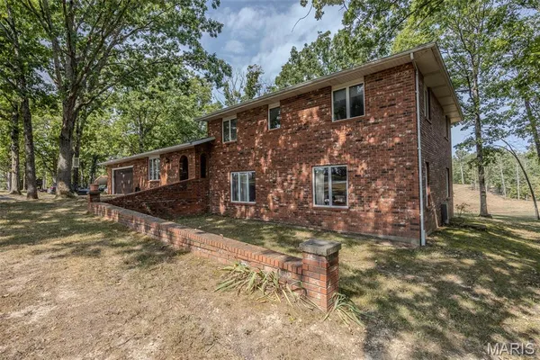 $650,000 | 14675 Edison Road, Lebanon, MO 65536
