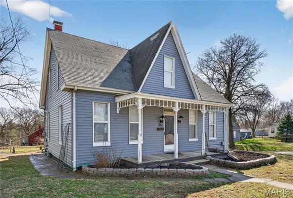 $205,000 | 124 South Herman Street, Lebanon, IL 62254