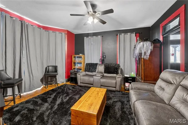 $205,000 | 124 South Herman Street, Lebanon, IL 62254