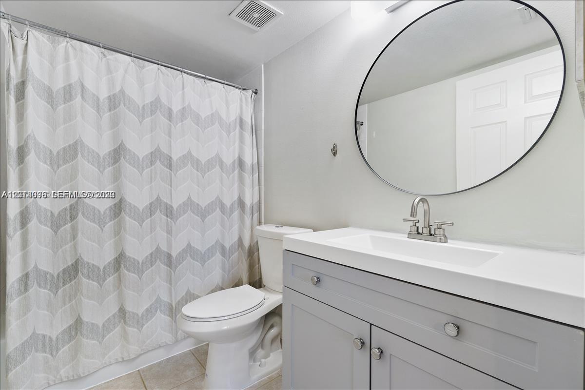 5065 Wiles Road, Unit 308 Coconut Creek, FL 33073 - Photo 13 of 17
