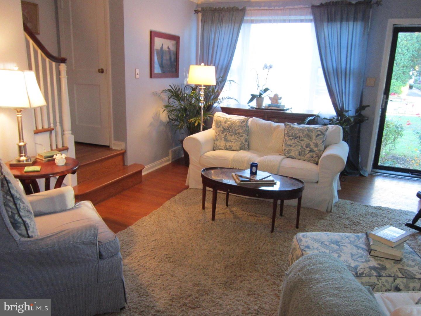 360 Valley View Road Springfield, PA 19064 - Photo 2 of 20 Living Room