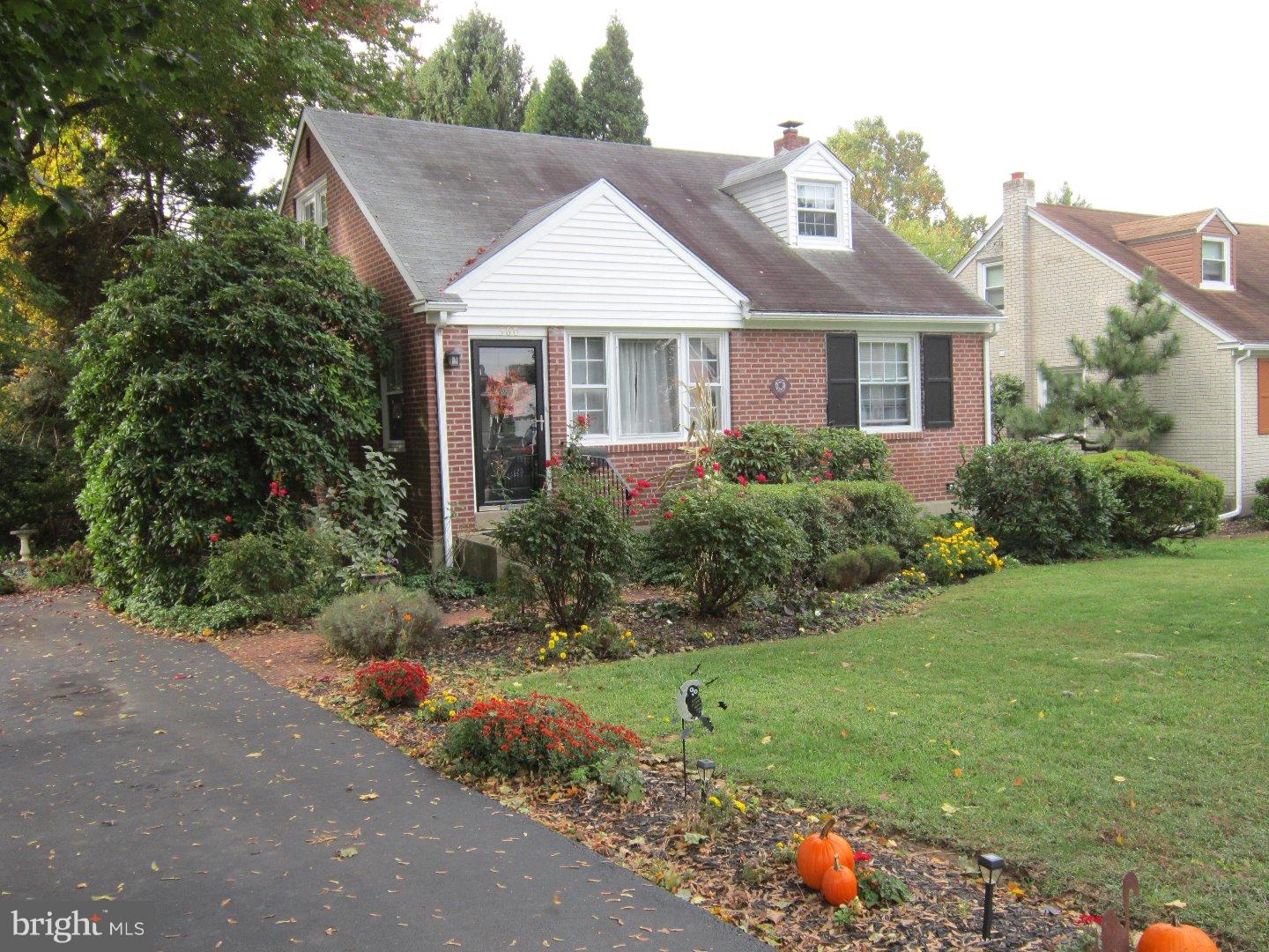 360 Valley View Road Springfield, PA 19064 - Photo 18 of 20 Exterior Front
