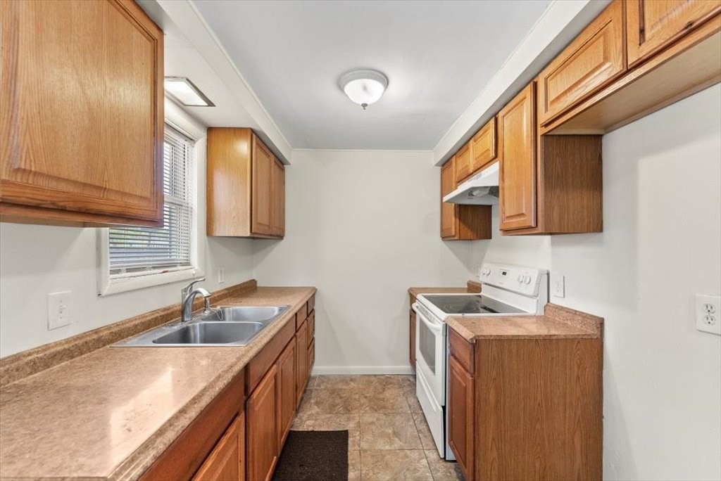 264-266 King Street Springfield, MA 01109 - Photo 15 of 39 Gallery Image 15