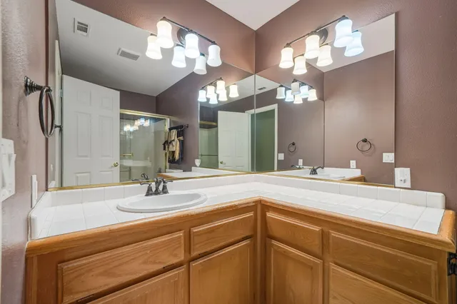 $479,000 | 315 River Park Drive, Redding, CA 96003