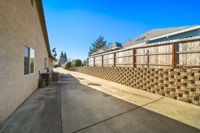 $479,000 | 315 River Park Drive, Redding, CA 96003