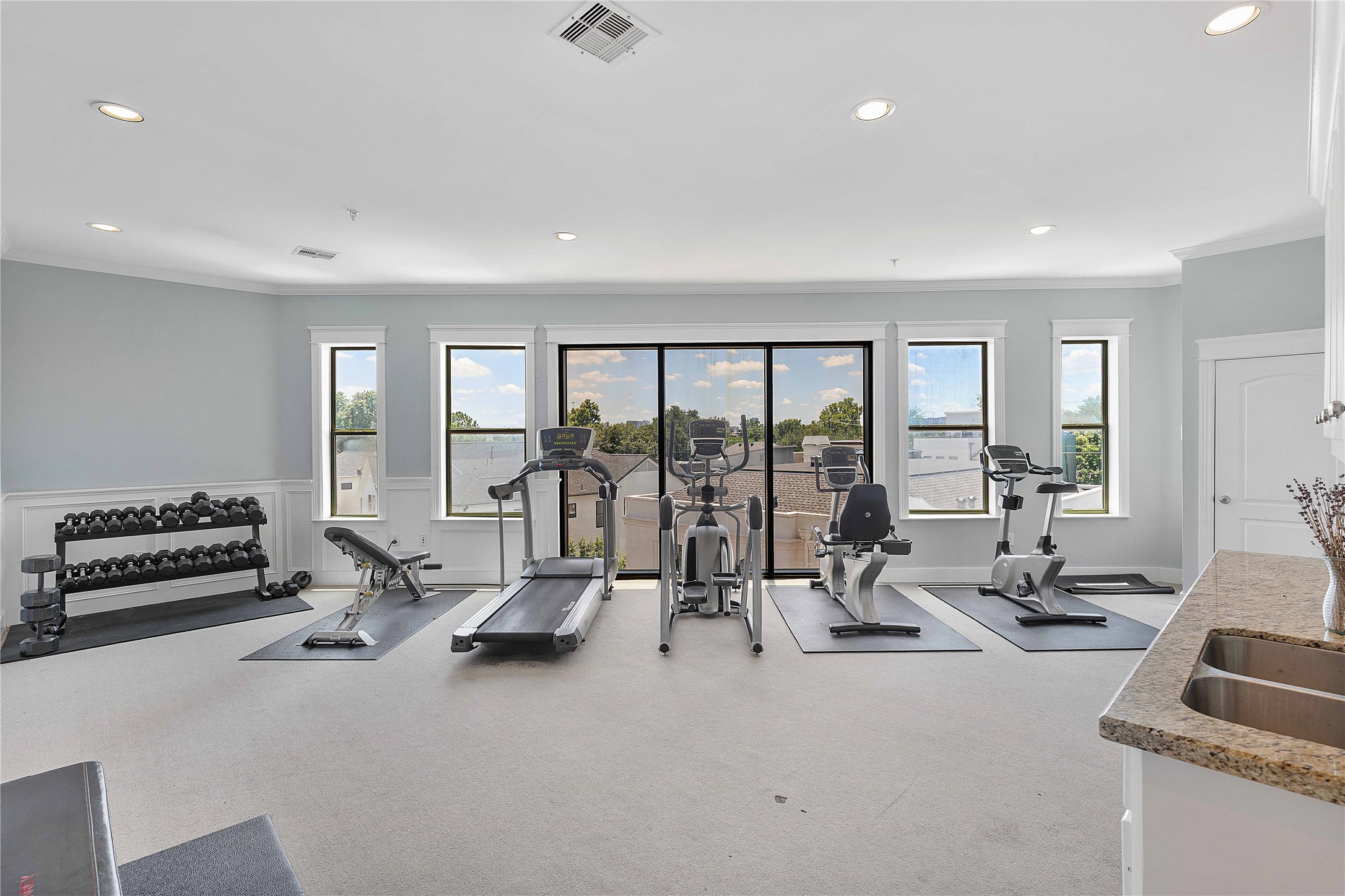 2802 Morrison Street, Unit 106 Houston, TX 77009 - Photo 26 of 35 Condo community gym.