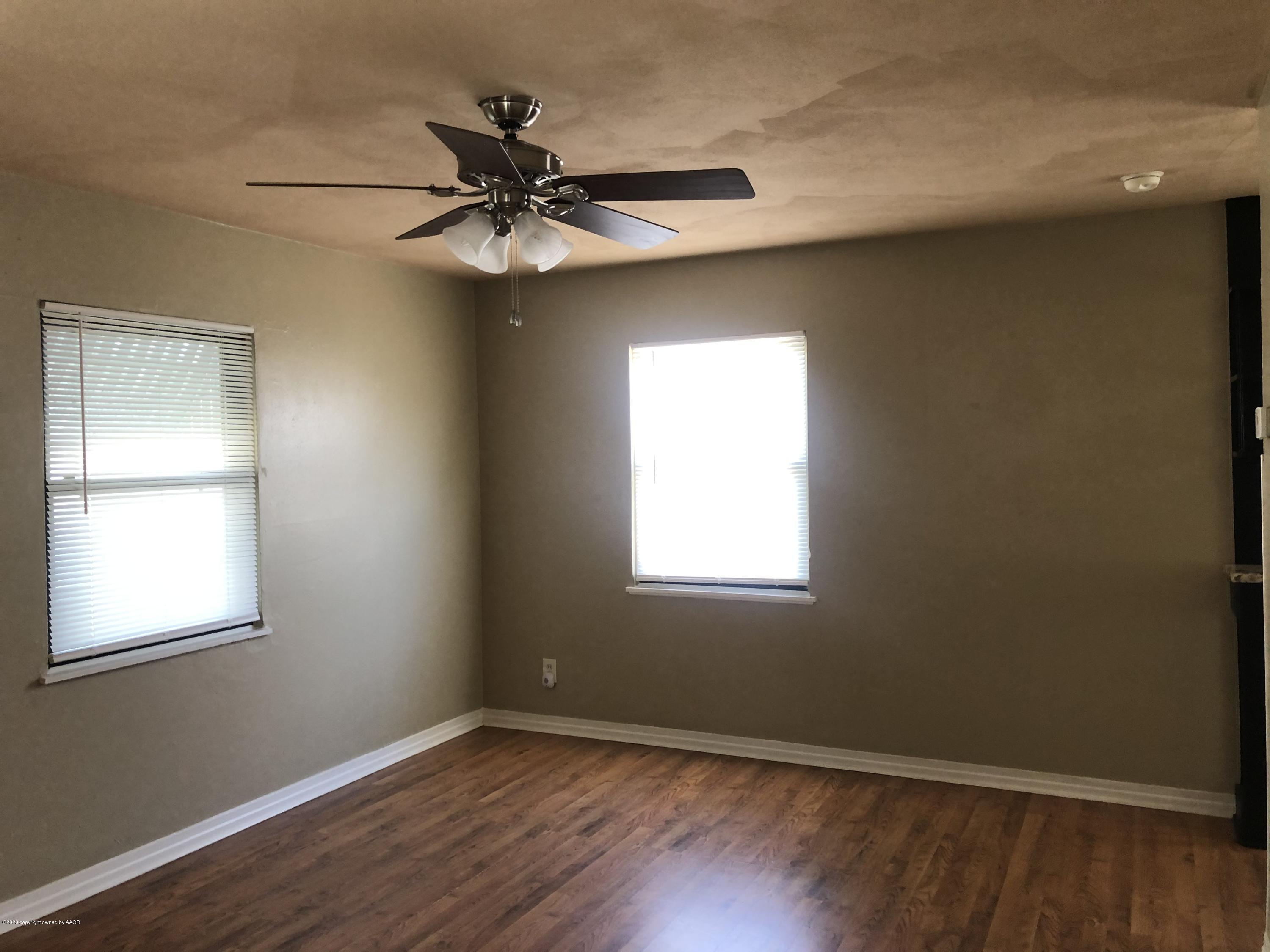 4319 Bowie Street Amarillo, TX 79110 - Photo 4 of 15 IMG_8238