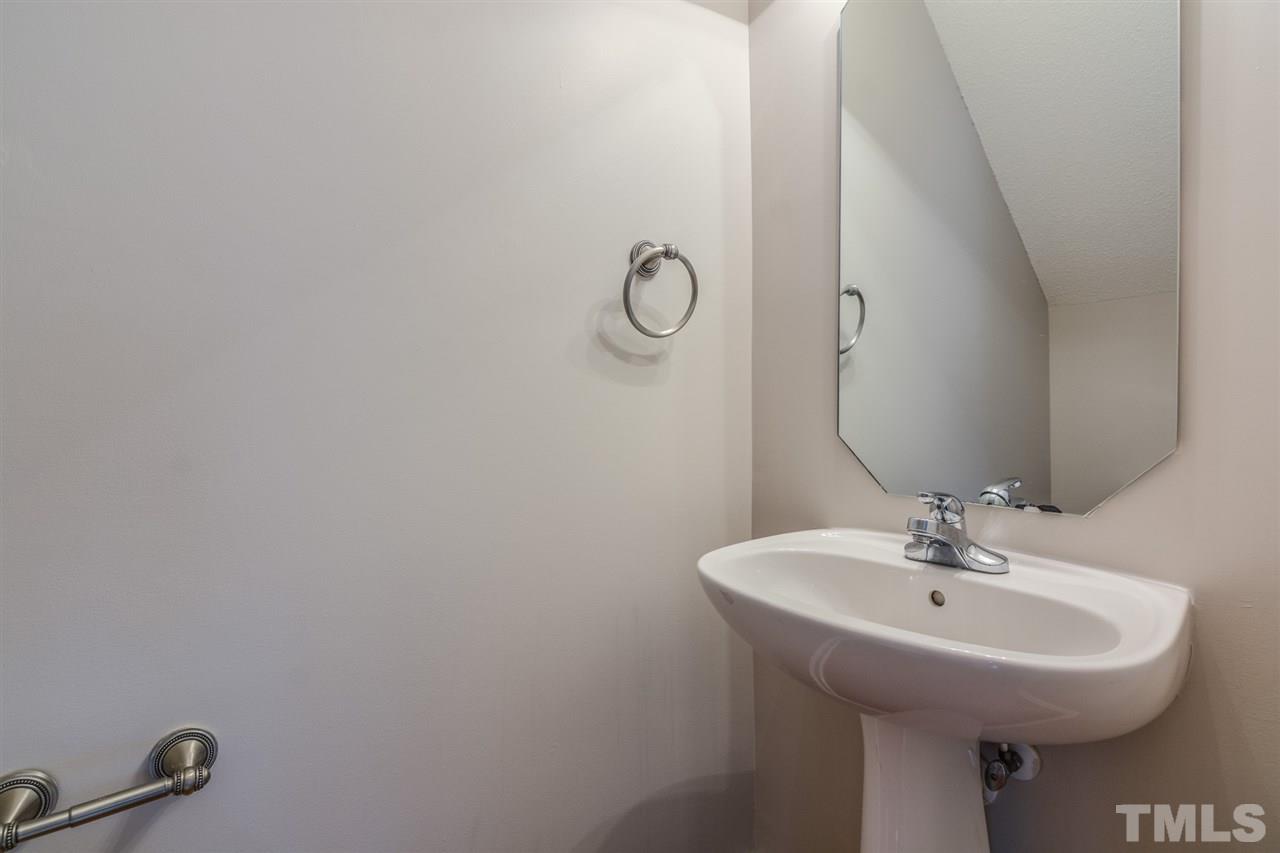 4327 Chimney Stone Road Durham, NC 27704 - Photo 9 of 25 Gallery Image 9
