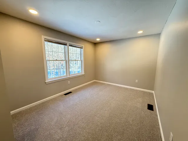 $4,350 | 149 Tinker Road, Nashua, NH 03063