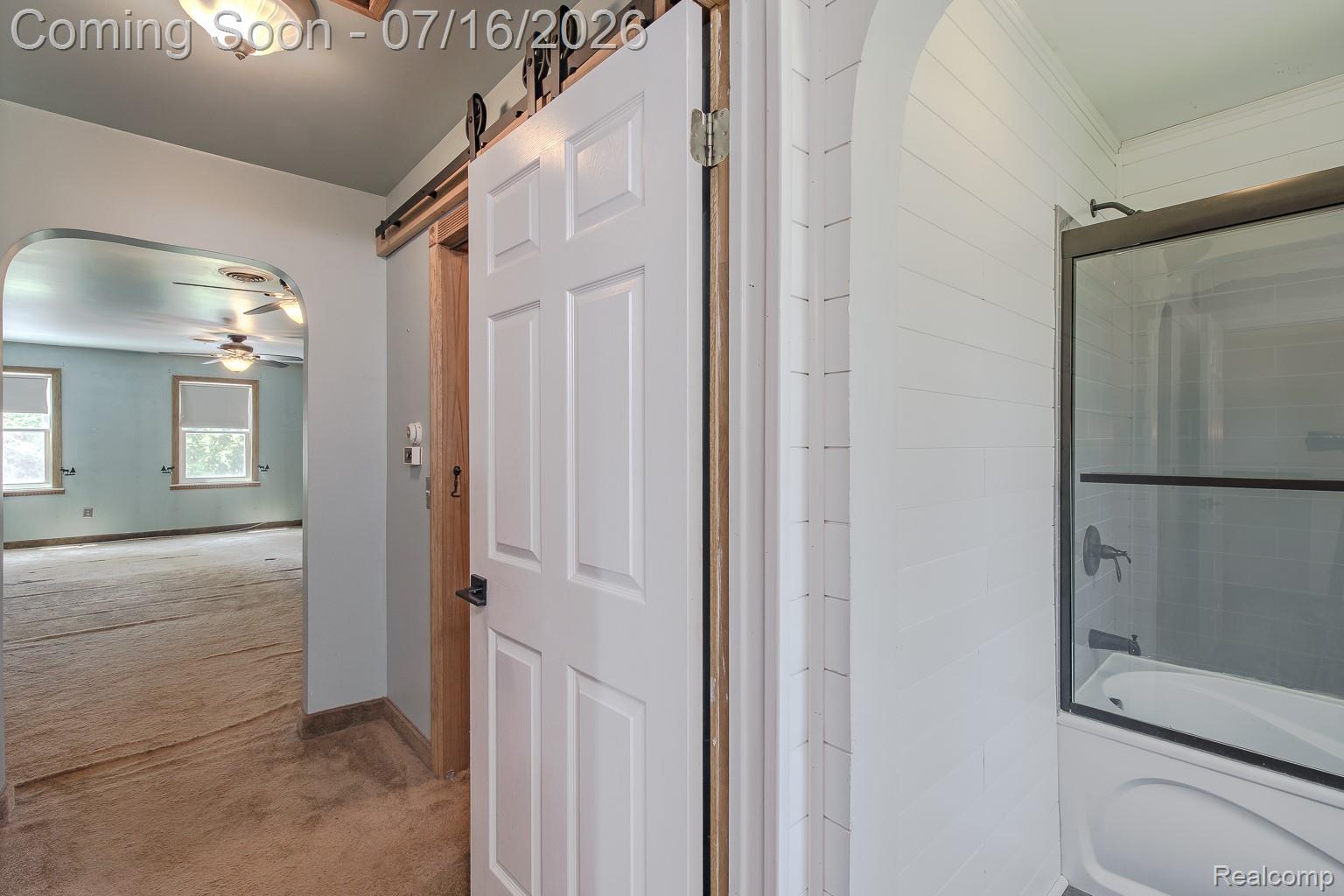 43995 Bemis Road Belleville, MI 48111 - Photo 39 of 67 Hallway to the primary bedroom