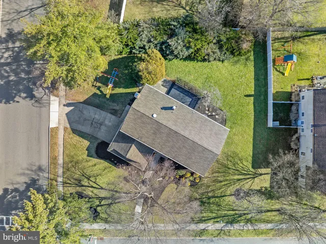 view of city and mountain view