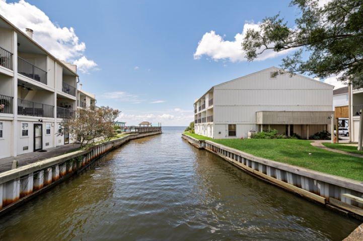 710 South Mobile Street, Unit 52 Fairhope, AL 36532 - Photo 44 of 58 Dock