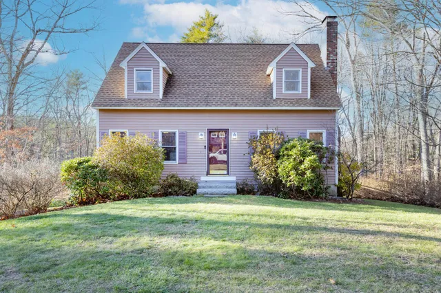 $550,000 | 41 Tewksbury Road, Hampstead, NH 03841