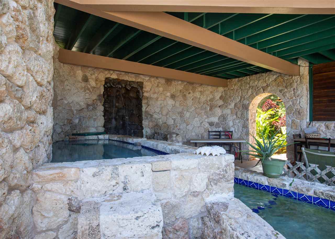 655 Kulike Road, Unit A Haiku, HI 96708 - Photo 15 of 30 a view of outdoor space