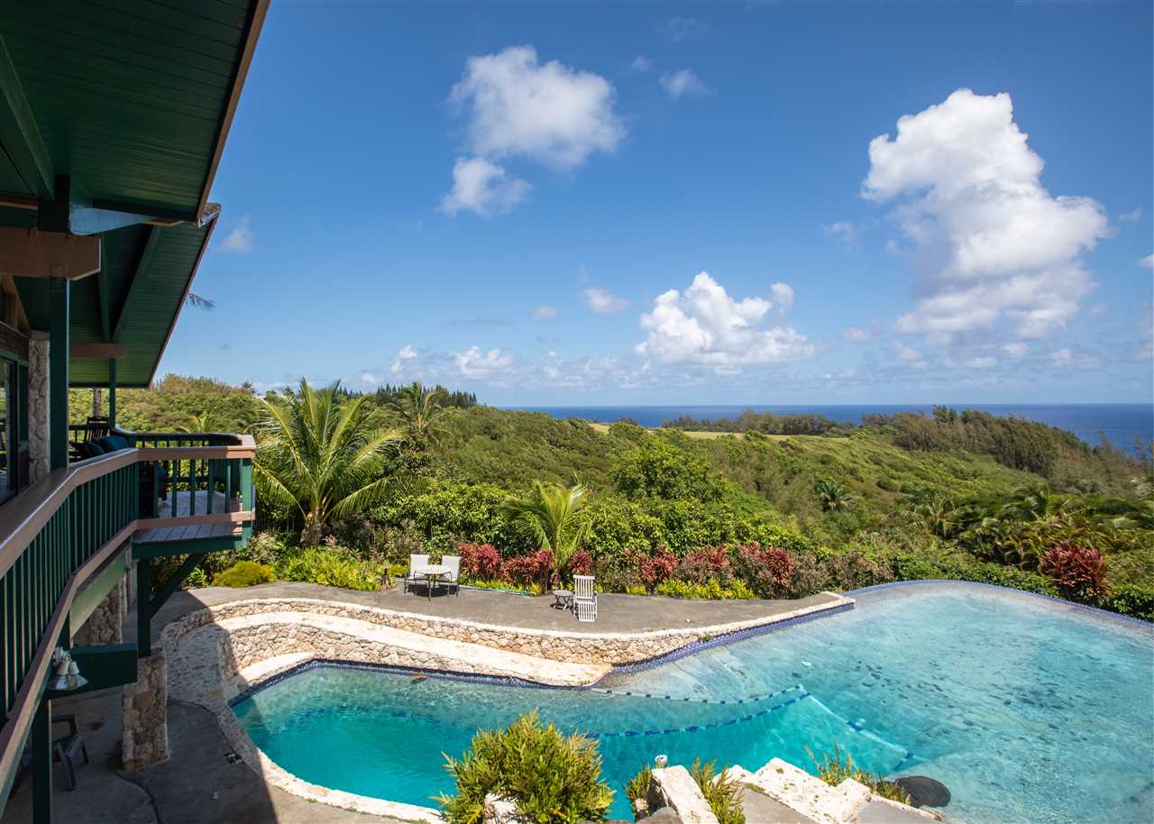 655 Kulike Road, Unit A Haiku, HI 96708 - Photo 3 of 30 a view of a backyard of the house