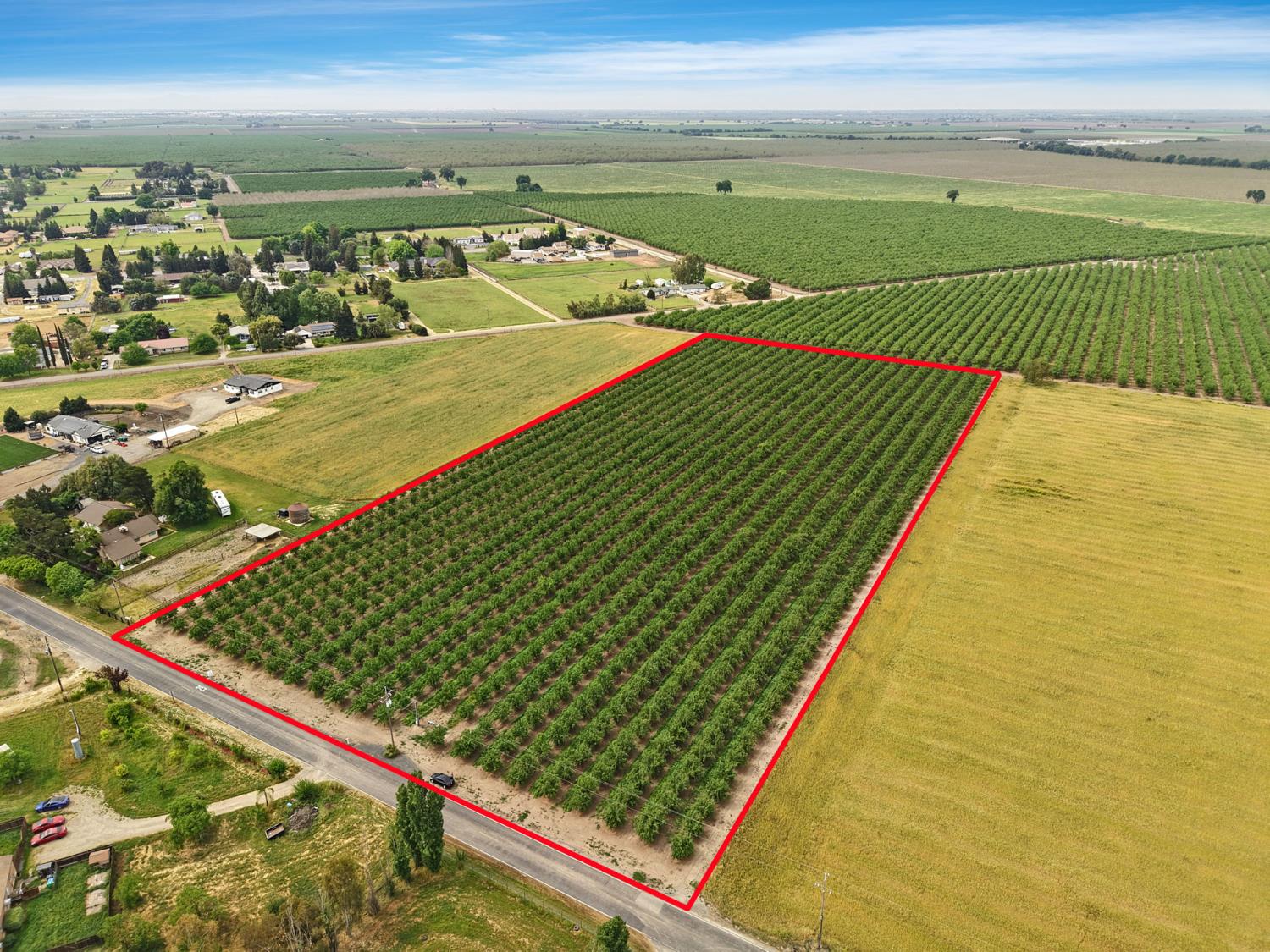 a view of an outdoor space