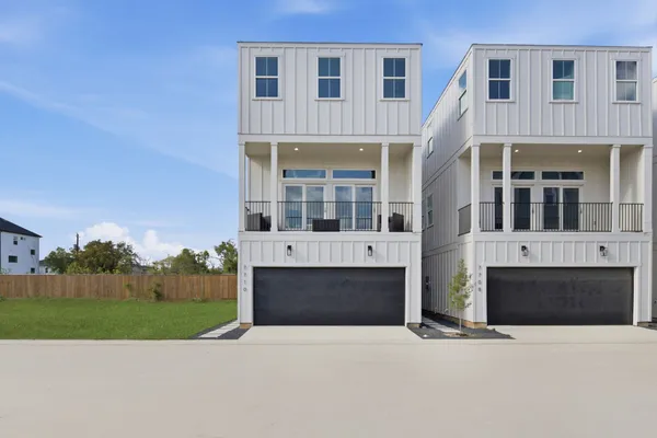 $3,300 | 7704 Earl Rudder Way, Houston, TX 77055