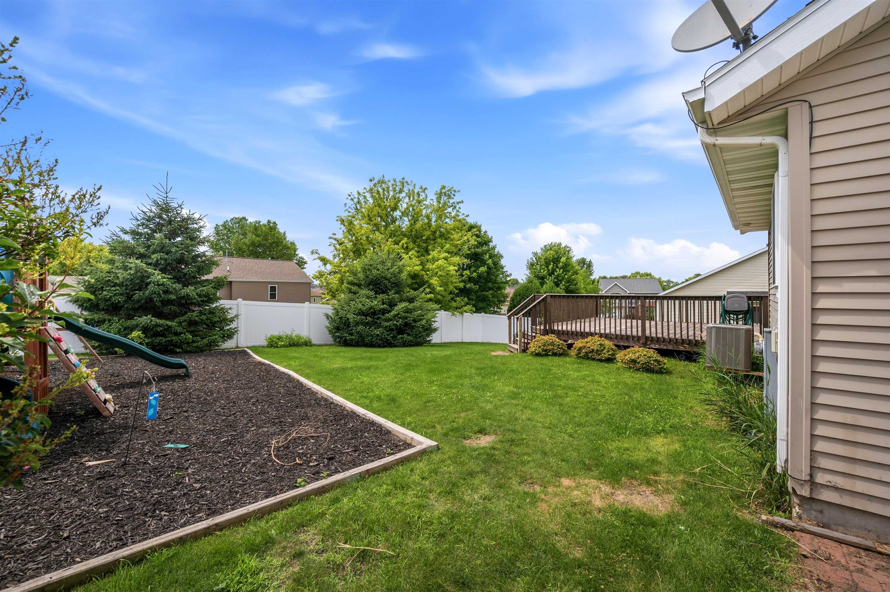 210 Rustic Drive Madison, WI 53718 - Photo 30 of 35