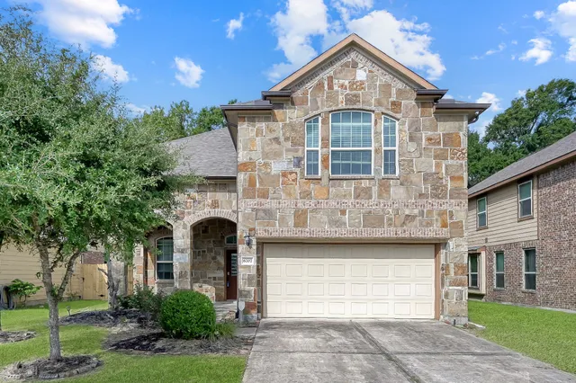 $299,999 | 6707 Hunters Creek Lane, Baytown, TX 77521