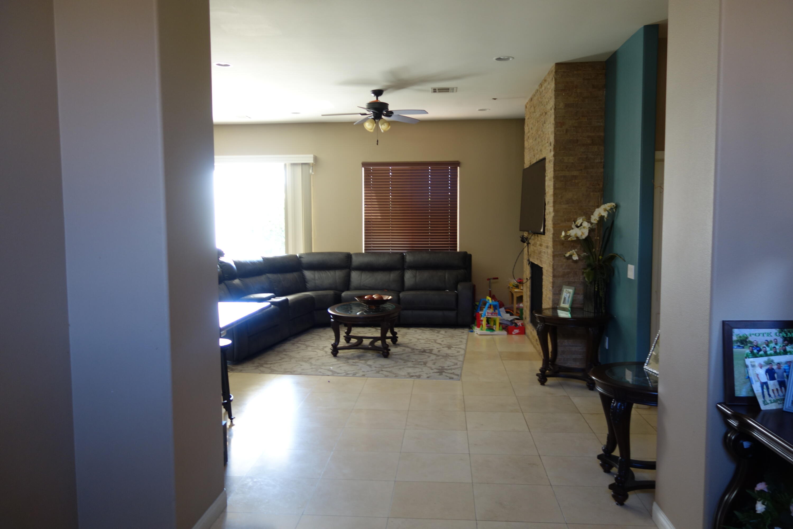 68575 Risueno Road Cathedral City, CA 92234 - Photo 5 of 21 DSC06927