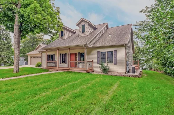 $1,459,000 | 14449 East Fox Lake Road, Detroit Lakes, MN 56501