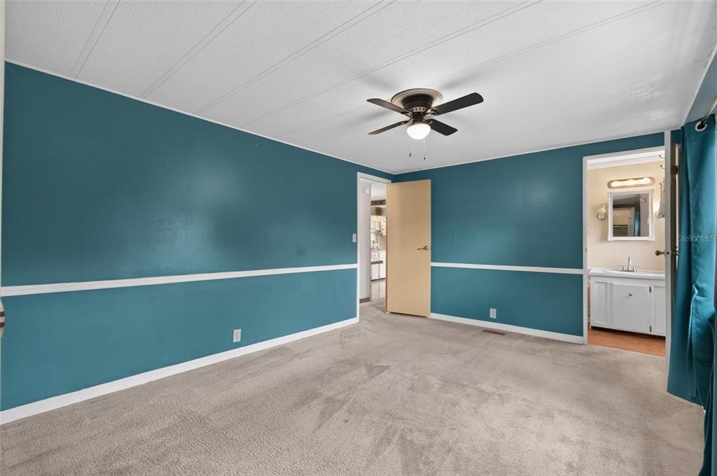 1674 Northeast 162nd Street Citra, FL 32113 - Photo 15 of 27