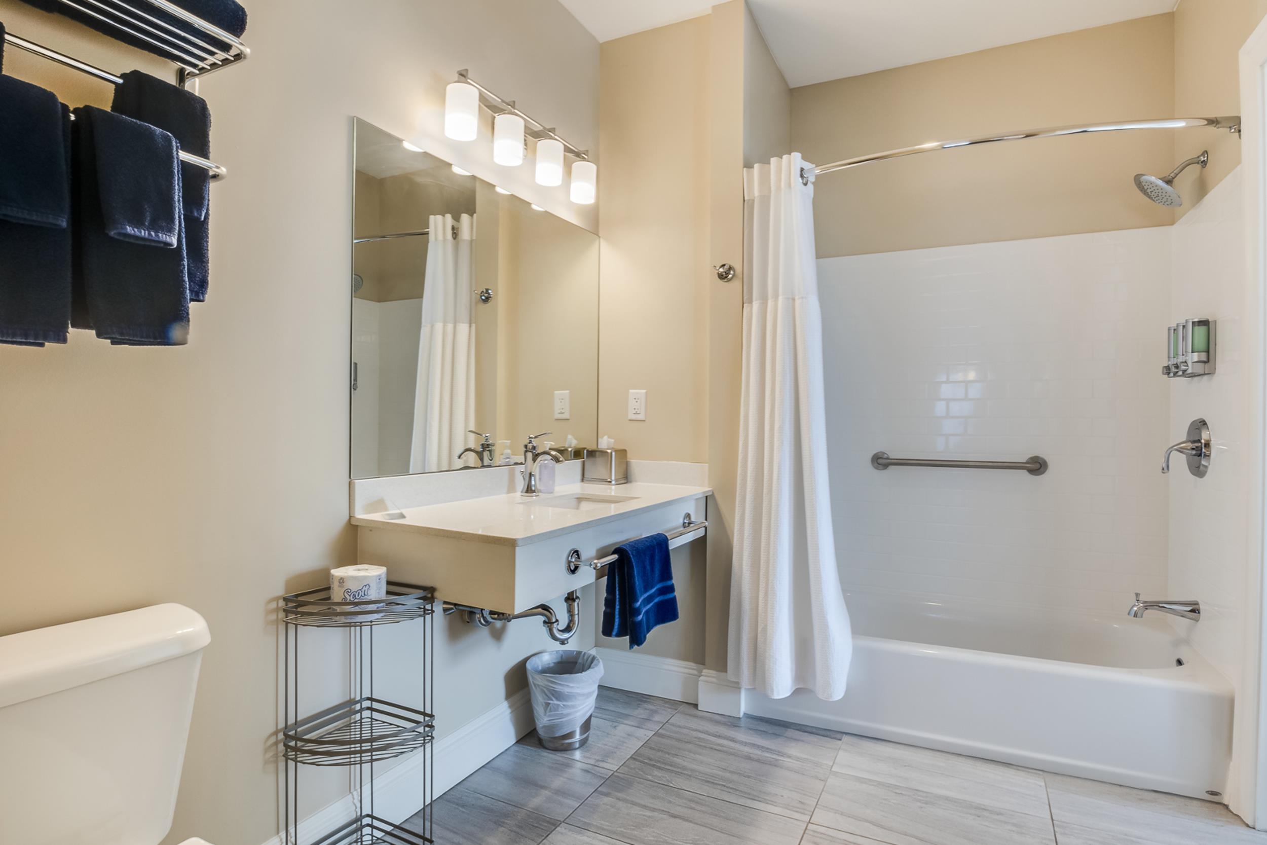 1 Ocean Avenue, Unit 402/404 FRACTION 1 York, ME 03909 - Photo 23 of 51