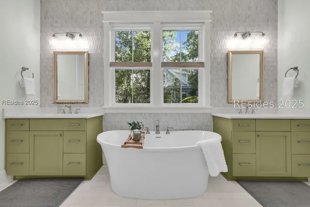 $1,495,000 | 2 Oldfield Village Road, Bluffton, SC 29909