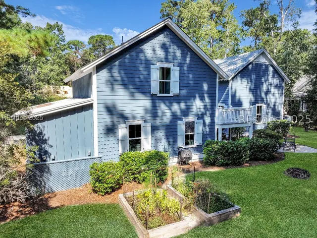 $1,495,000 | 2 Oldfield Village Road, Bluffton, SC 29909