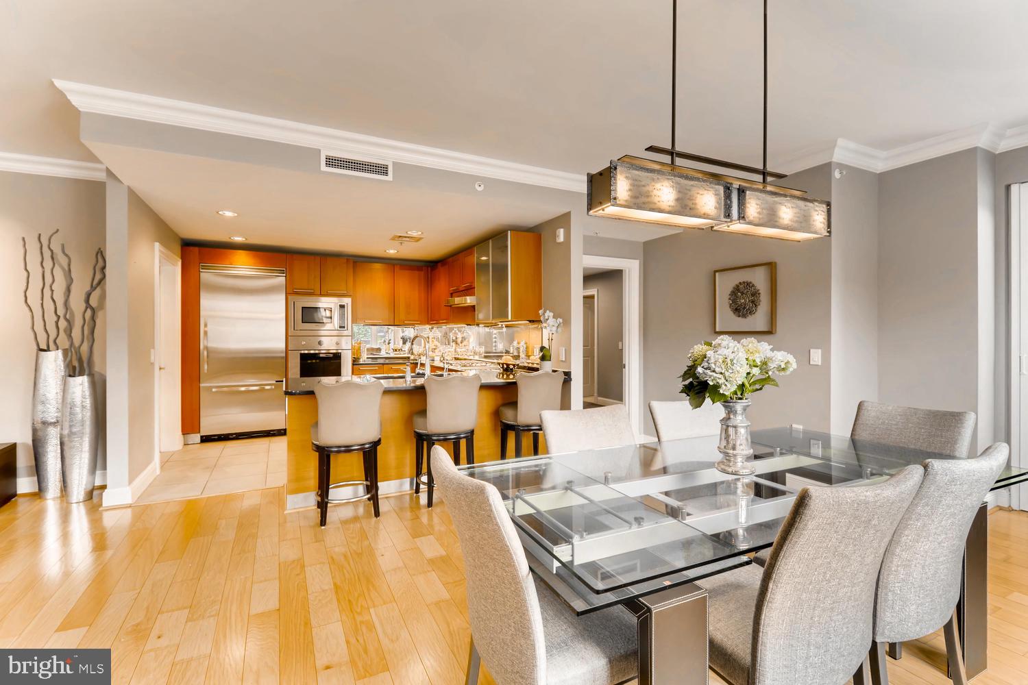 801 Key Highway, Unit 364 Baltimore, MD 21230 - Photo 15 of 51 Dining