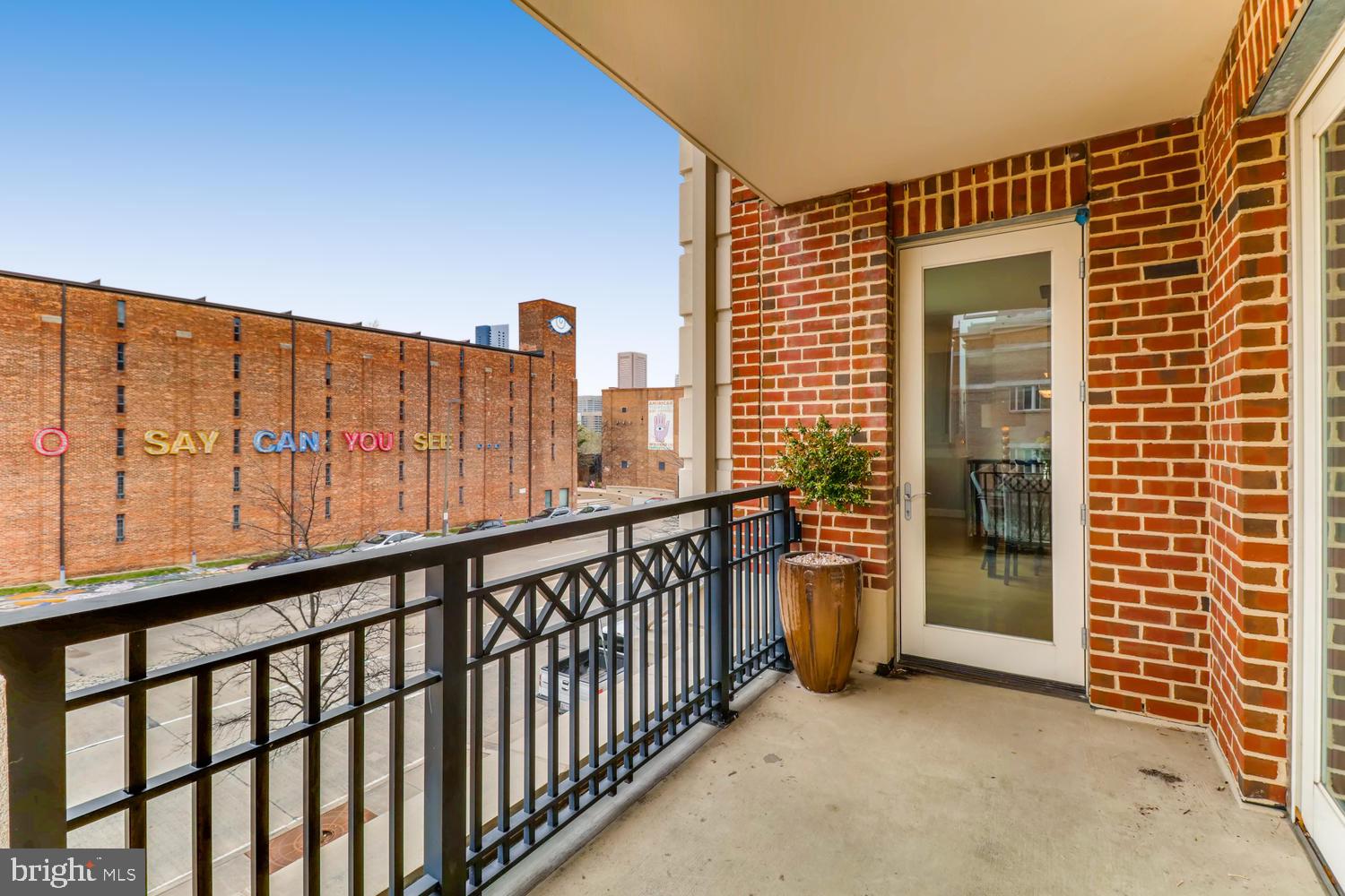 801 Key Highway, Unit 364 Baltimore, MD 21230 - Photo 33 of 51 Private balcony