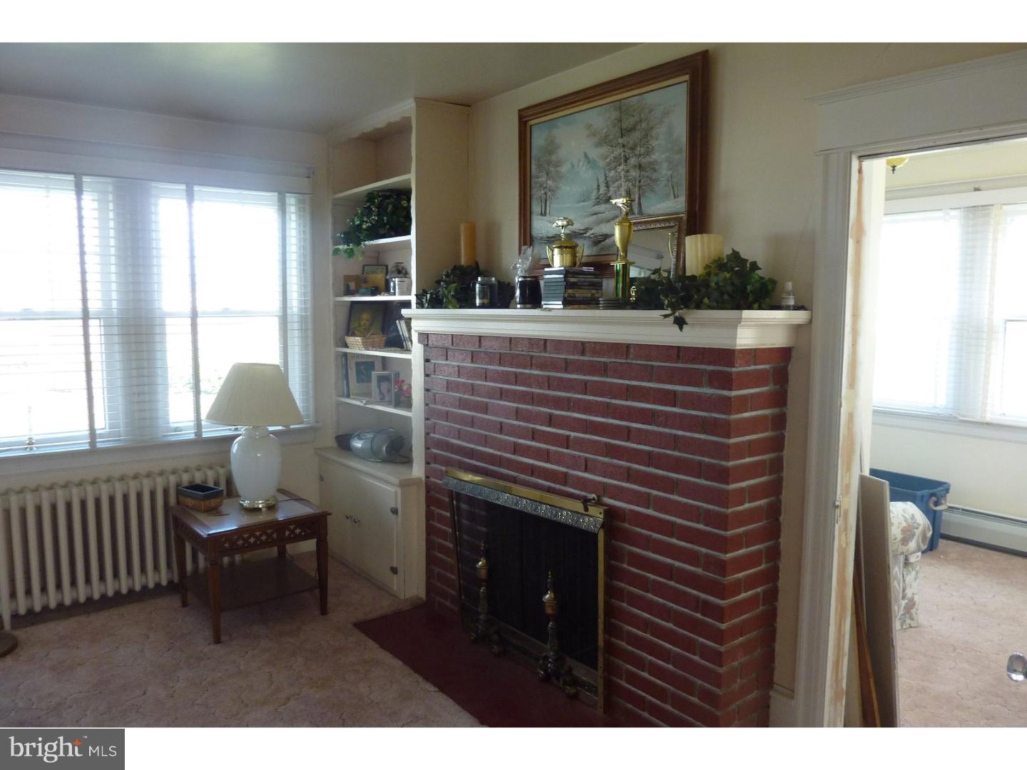 671 Garton Road Bridgeton, NJ 08302 - Photo 3 of 24 Living Room